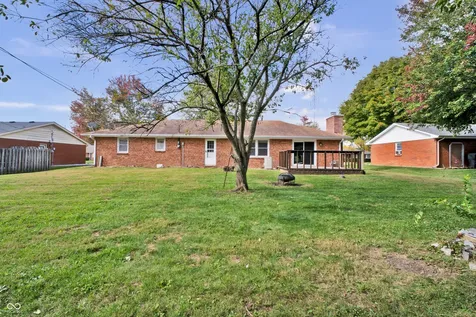 2745 Flintwood Drive Columbus IN 47203
