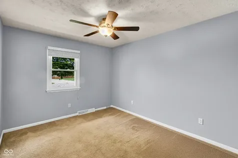 2745 Flintwood Drive Columbus IN 47203