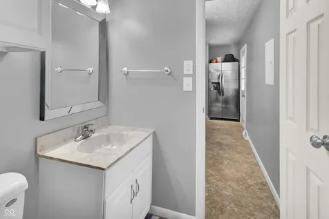 2745 Flintwood Drive Columbus IN 47203