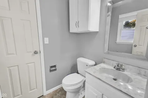2745 Flintwood Drive Columbus IN 47203
