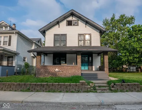24 Hendricks Place Indianapolis IN 46201