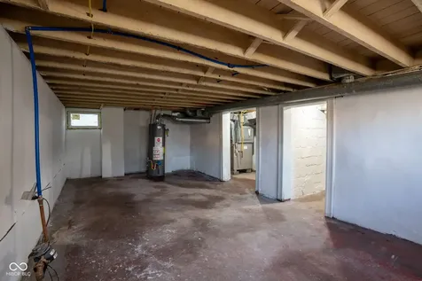 24 Hendricks Place Indianapolis IN 46201