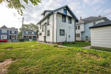 24 Hendricks Place Indianapolis IN 46201