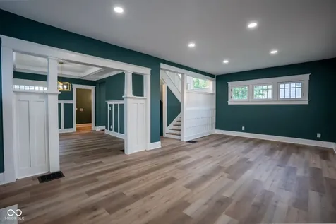 24 Hendricks Place Indianapolis IN 46201