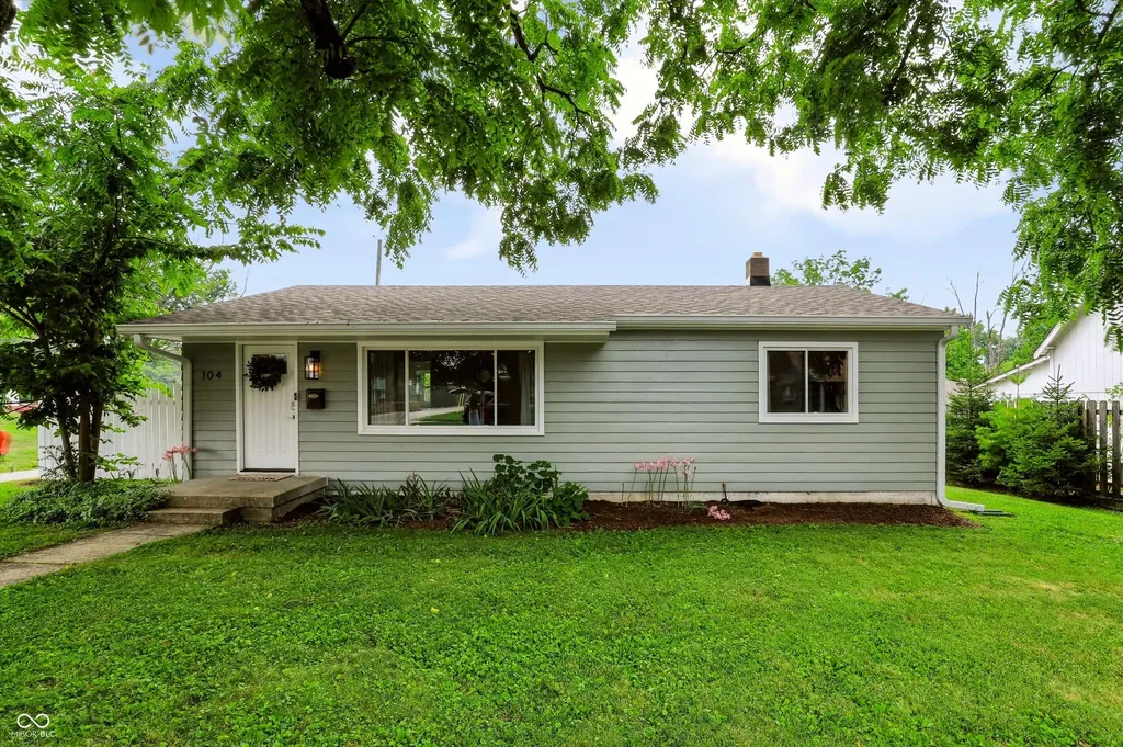 104 Water Street Greenwood IN 46143