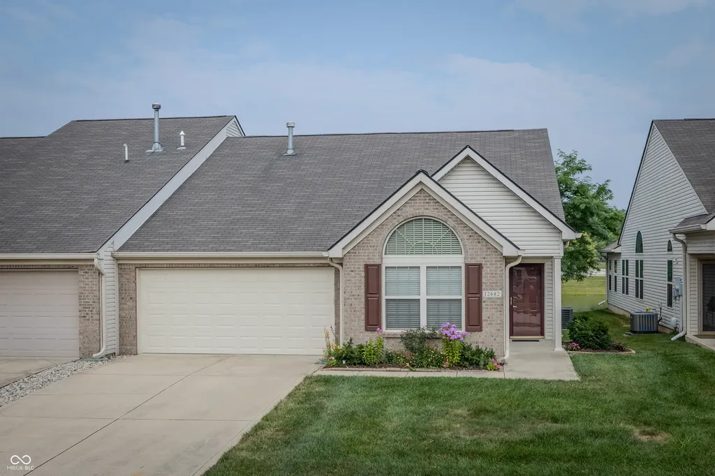 12682 Whisper Way Fishers IN 46037