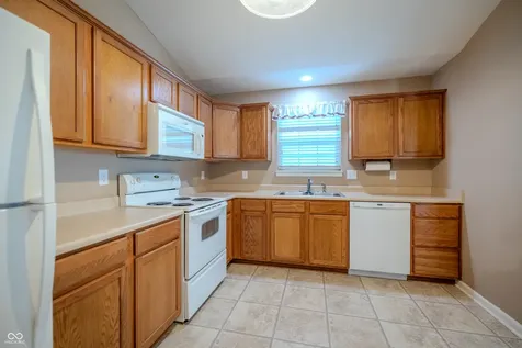 12682 Whisper Way Fishers IN 46037