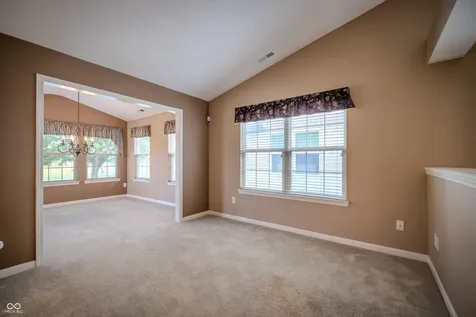 12682 Whisper Way Fishers IN 46037