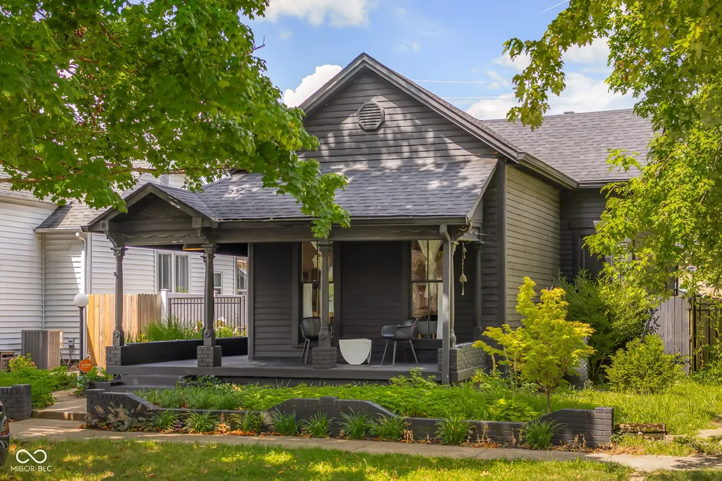 726 Lafayette Avenue Columbus IN 47201