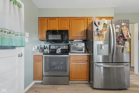 621 Fabyan Road Indianapolis IN 46217