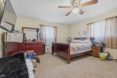 621 Fabyan Road Indianapolis IN 46217