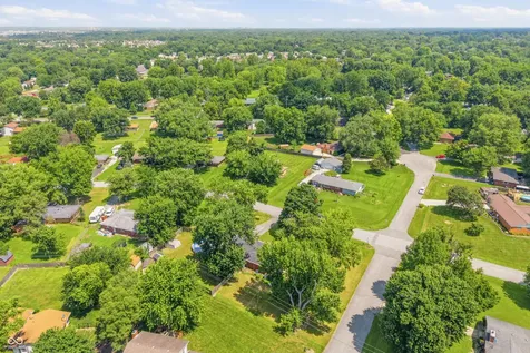 621 Fabyan Road Indianapolis IN 46217