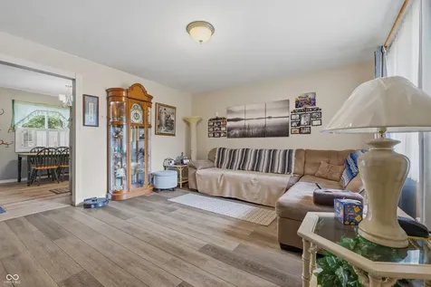 621 Fabyan Road Indianapolis IN 46217