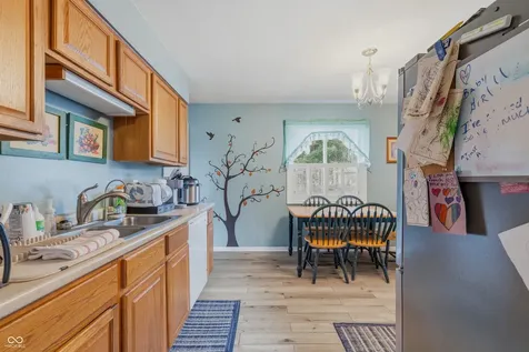 621 Fabyan Road Indianapolis IN 46217