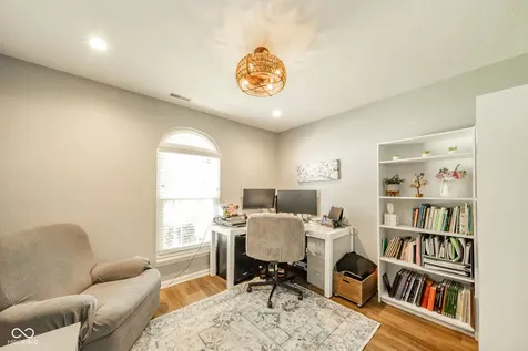 6279 Briargate Drive Zionsville IN 46077