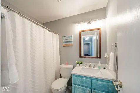 6279 Briargate Drive Zionsville IN 46077