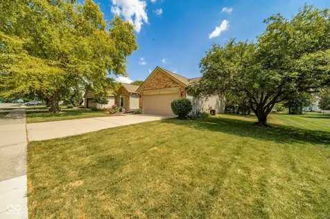 6279 Briargate Drive Zionsville IN 46077
