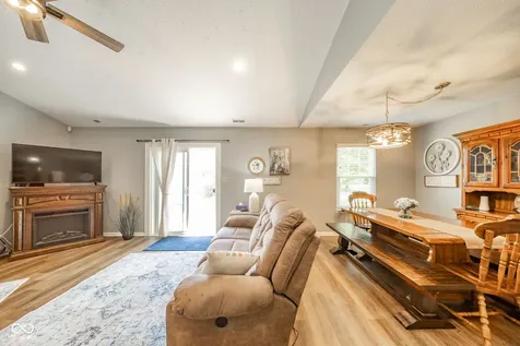 6279 Briargate Drive Zionsville IN 46077