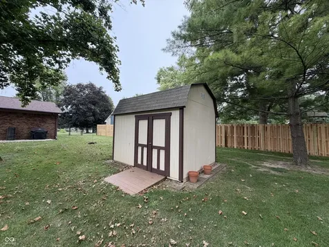 1186 Fox Trail Drive W New Palestine IN 46163