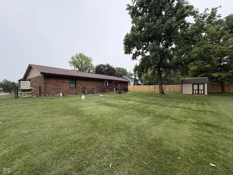 1186 Fox Trail Drive W New Palestine IN 46163