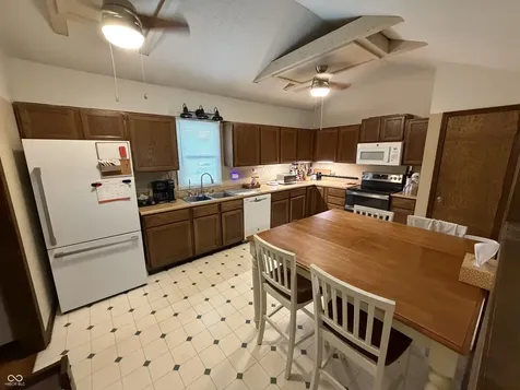1186 Fox Trail Drive W New Palestine IN 46163