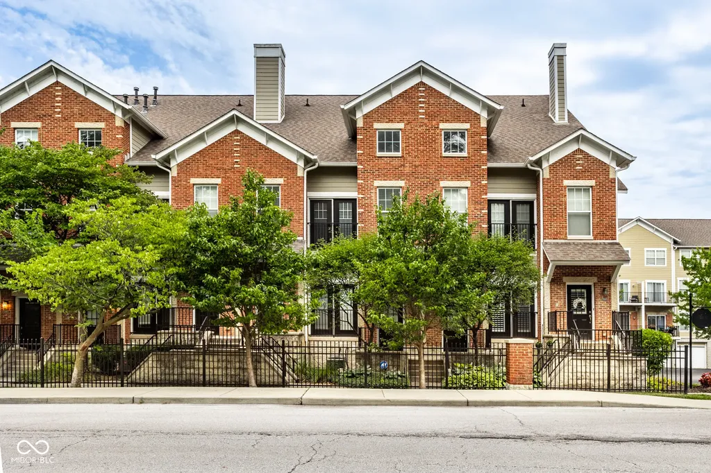 6595 Reserve Drive Indianapolis IN 46220