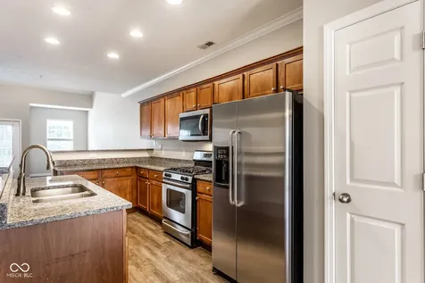 6595 Reserve Drive Indianapolis IN 46220