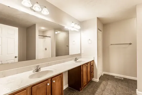 6595 Reserve Drive Indianapolis IN 46220