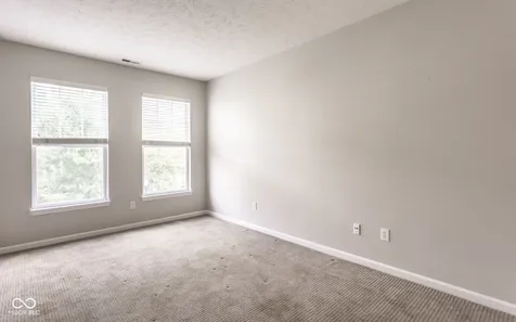 6595 Reserve Drive Indianapolis IN 46220