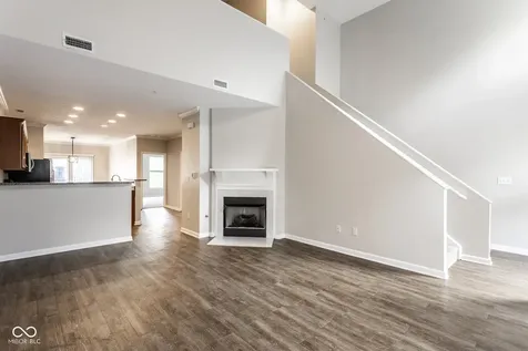 6595 Reserve Drive Indianapolis IN 46220
