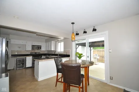 931 W 79th Street Indianapolis IN 46260