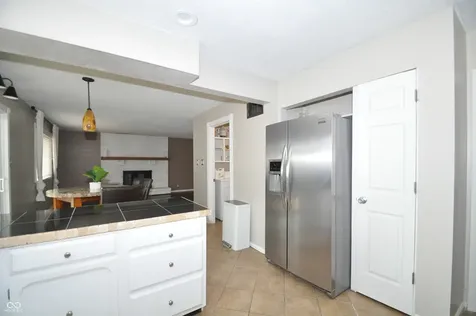 931 W 79th Street Indianapolis IN 46260