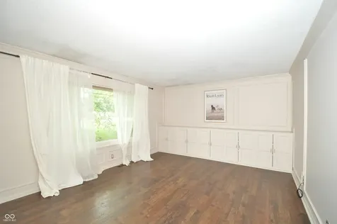 931 W 79th Street Indianapolis IN 46260