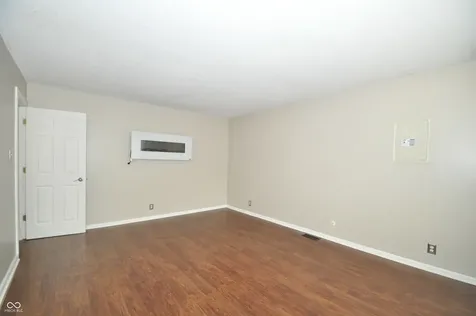 931 W 79th Street Indianapolis IN 46260