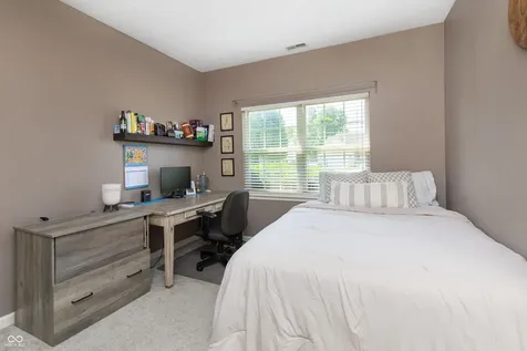 38 Golden Tree Lane Indianapolis IN 46227