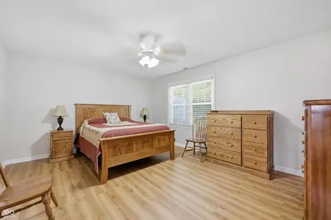 1643 Senior Court Shelbyville IN 46176