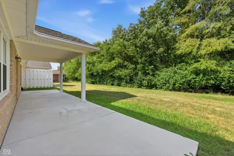 1643 Senior Court Shelbyville IN 46176