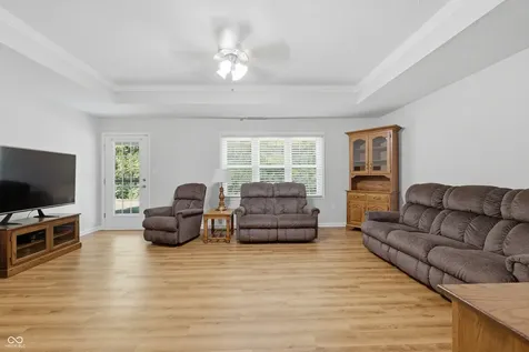 1643 Senior Court Shelbyville IN 46176