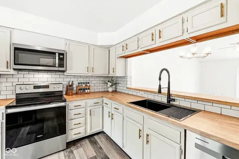 314 Woodberry Danville IN 46122