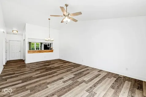 314 Woodberry Danville IN 46122