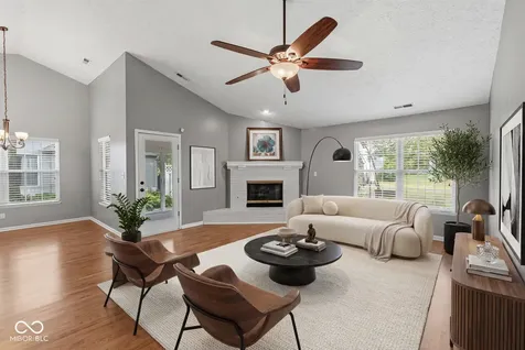 6866 Wild Cherry Drive Fishers IN 46038