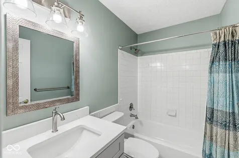 6866 Wild Cherry Drive Fishers IN 46038