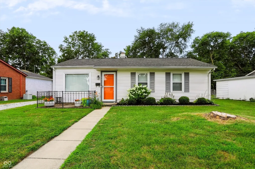 701 Eberhart Drive Shelbyville IN 46176