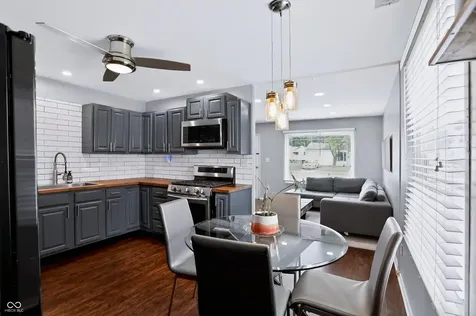 701 Eberhart Drive Shelbyville IN 46176