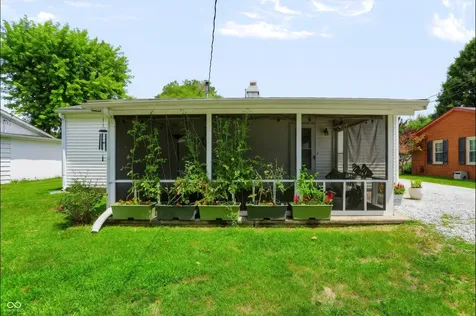 701 Eberhart Drive Shelbyville IN 46176