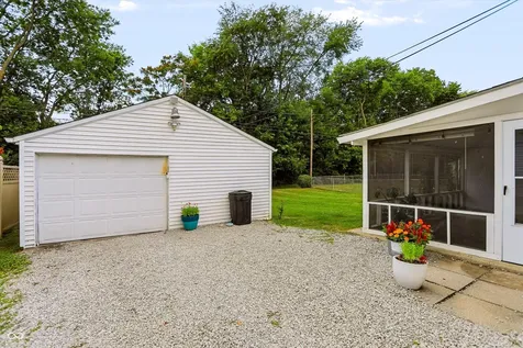 701 Eberhart Drive Shelbyville IN 46176