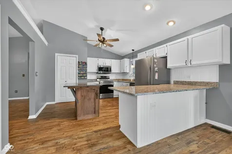5664 Pine Knoll Boulevard Noblesville IN 46062