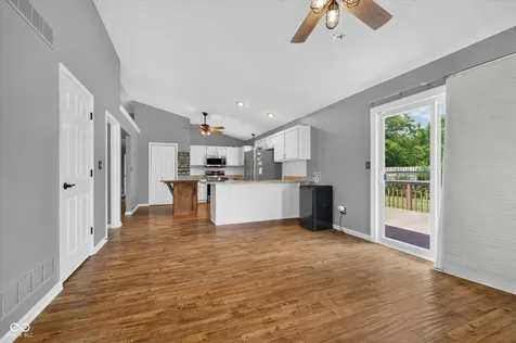 5664 Pine Knoll Boulevard Noblesville IN 46062