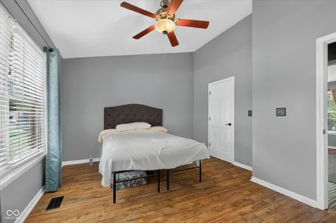 5664 Pine Knoll Boulevard Noblesville IN 46062