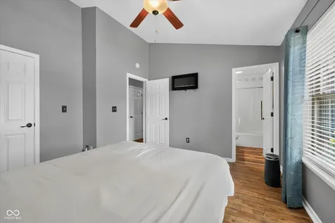5664 Pine Knoll Boulevard Noblesville IN 46062